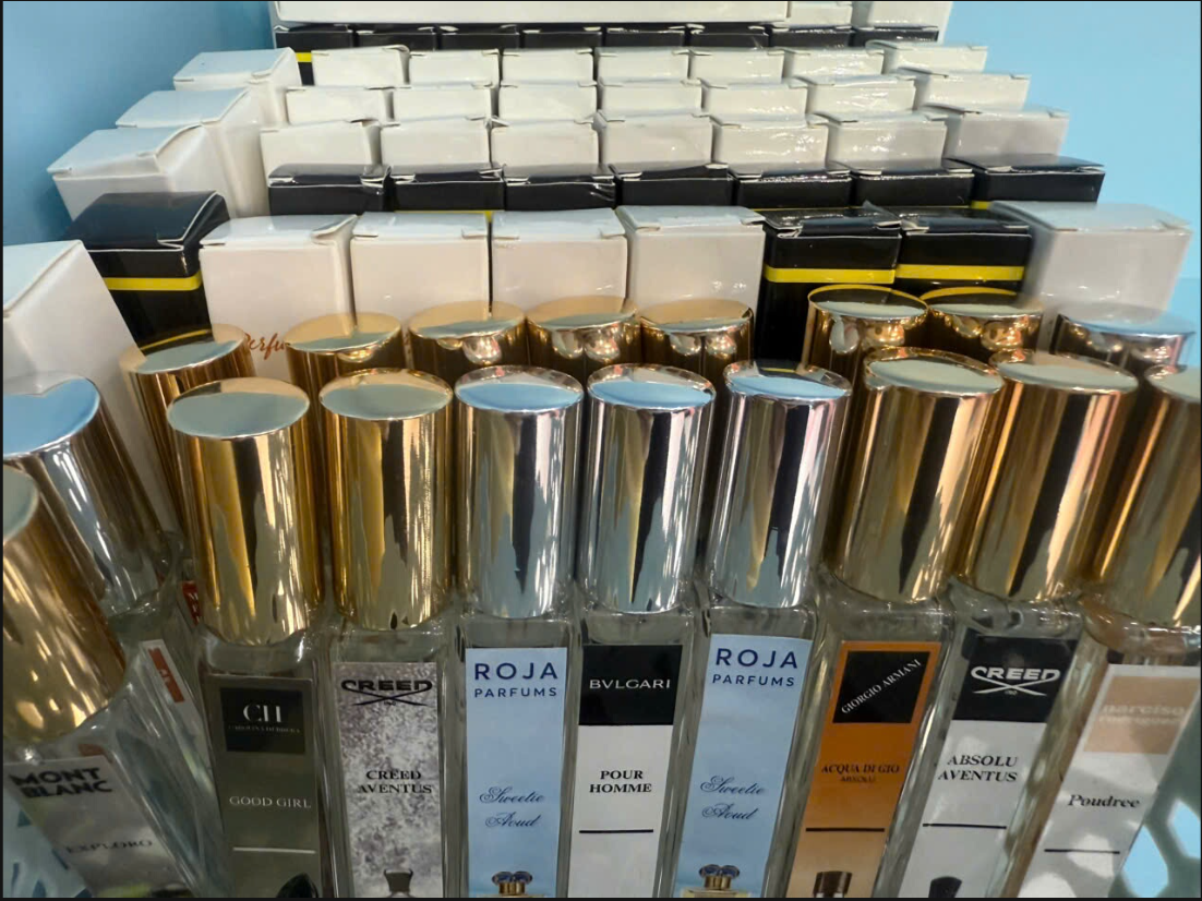 NƯỚC HOA CHIẾT 10ML CAO CẤP – THƠM LÂU, TIỆN DỤNG, SANG TRỌNG